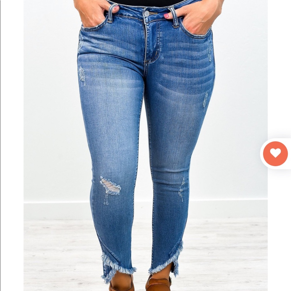 Judy Blue Tulip Hem Jeans 14w